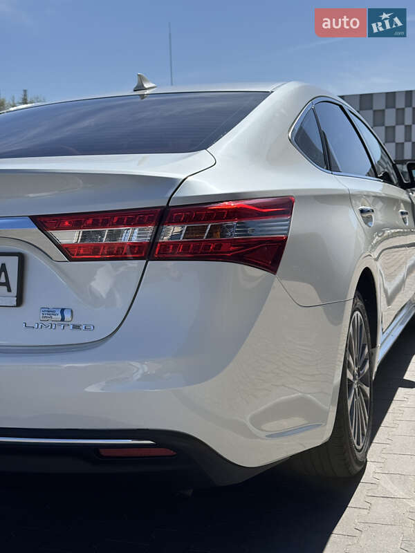 Седан Toyota Avalon 2014 в Одессе