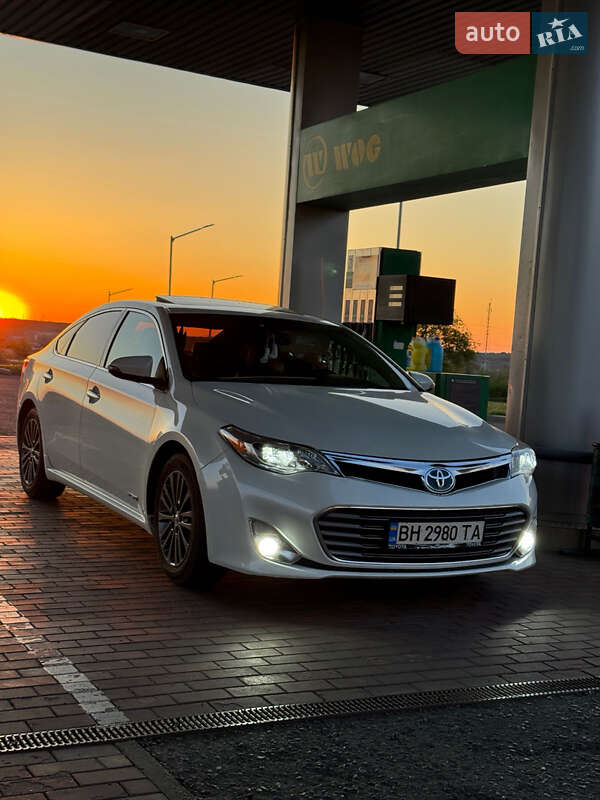 Седан Toyota Avalon 2014 в Одессе