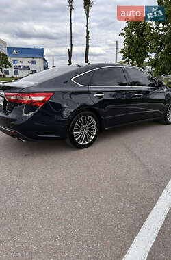 Седан Toyota Avalon 2018 в 