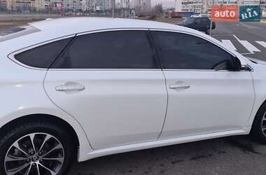 Седан Toyota Avalon 2016 в 