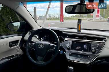 Седан Toyota Avalon 2013 в 