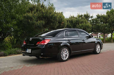 Седан Toyota Avalon 2006 в 