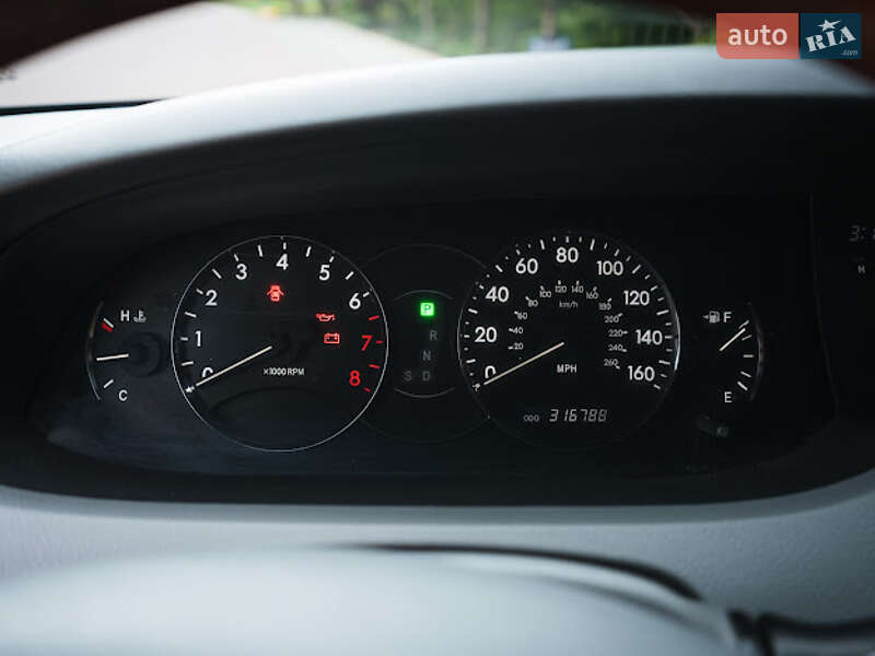 Седан Toyota Avalon 2006 в Чернівцях