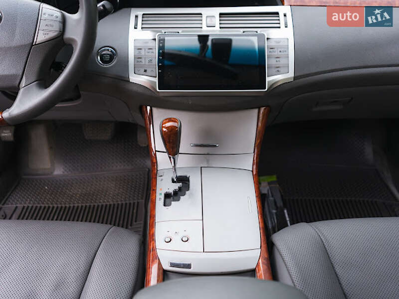 Седан Toyota Avalon 2006 в Чернівцях
