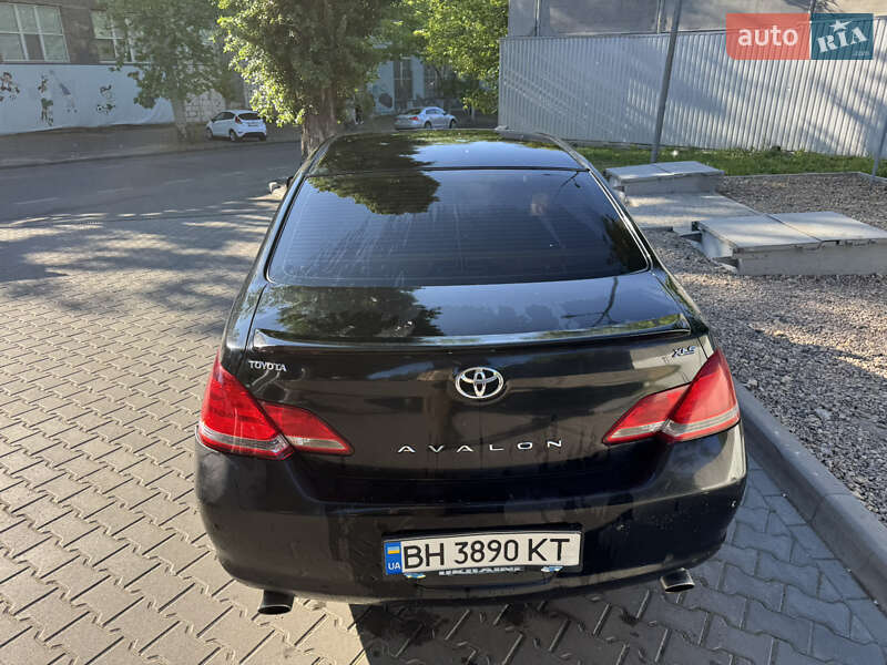 Седан Toyota Avalon 2006 в Одесі