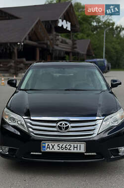Седан Toyota Avalon 2010 в 