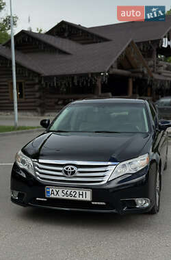 Седан Toyota Avalon 2010 в 