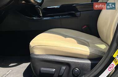 Седан Toyota Avalon 2014 в 