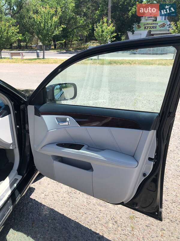 Седан Toyota Avalon 2008 в Черноморске