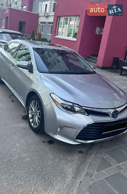 Седан Toyota Avalon 2017 в Луцьку