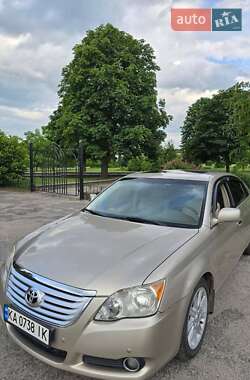 Седан Toyota Avalon 2008 в Сумах