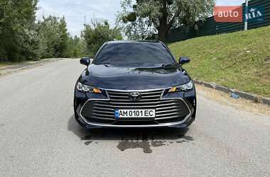 Седан Toyota Avalon 2019 в Прилуках