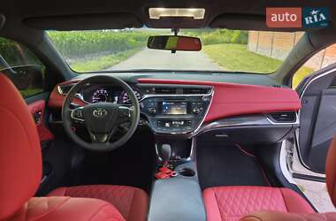 Седан Toyota Avalon 2014 в Білій Церкві