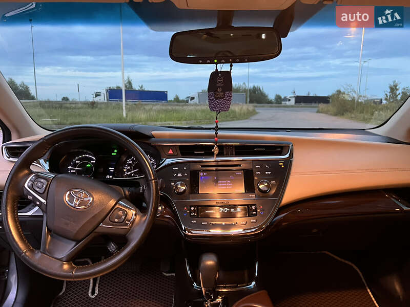 Седан Toyota Avalon 2013 в Львові фото 16 Седан Toyota Avalon 2013 в Львові