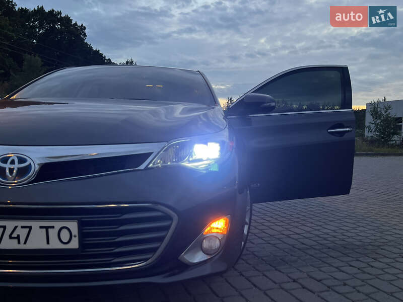 Седан Toyota Avalon 2013 в Львові фото 26 Седан Toyota Avalon 2013 в Львові