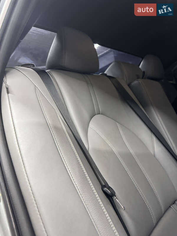 Седан Toyota Avalon 2020 в Одессе