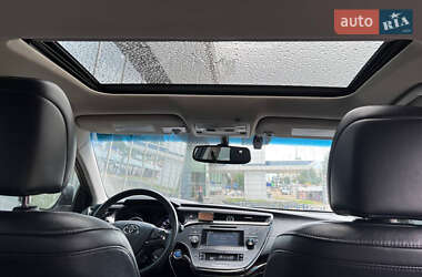 Седан Toyota Avalon 2013 в 