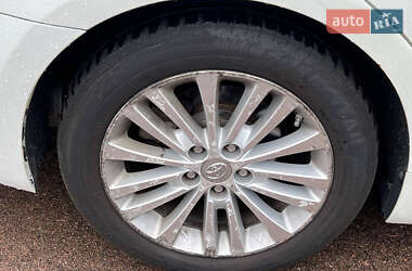 Седан Toyota Avalon 2013 в 