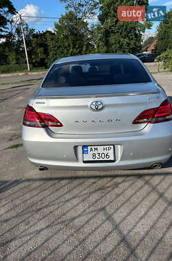 Седан Toyota Avalon 2008 в Житомирі