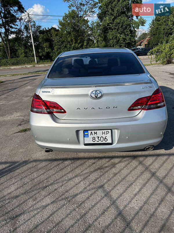 Седан Toyota Avalon 2008 в Житомире