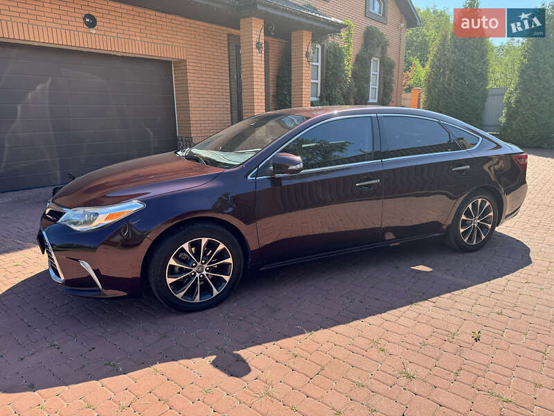 Седан Toyota Avalon 2017 в Києві