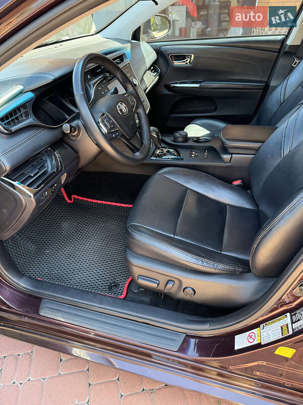 Седан Toyota Avalon 2017 в Києві