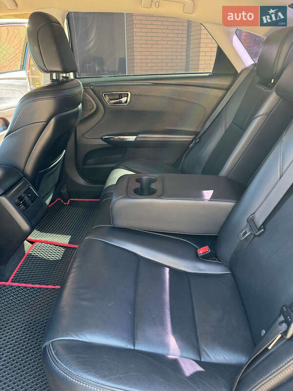 Седан Toyota Avalon 2017 в Києві