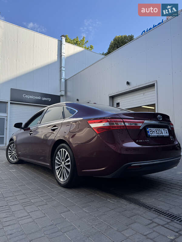 Седан Toyota Avalon 2013 в Одесі