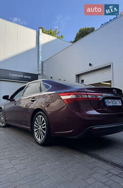 Седан Toyota Avalon 2013 в 