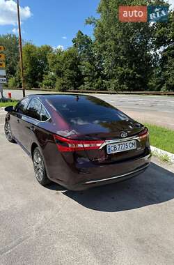 Седан Toyota Avalon 2014 в 