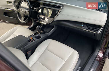 Седан Toyota Avalon 2016 в 