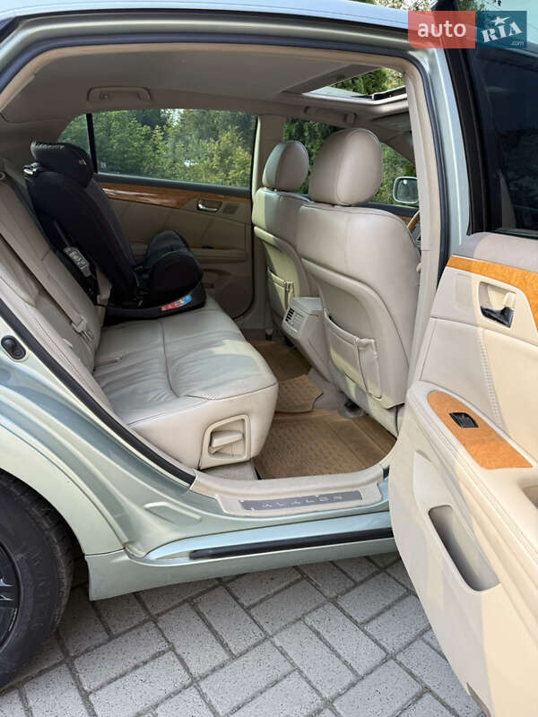 Седан Toyota Avalon 2006 в Прилуках