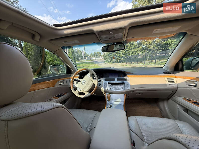 Седан Toyota Avalon 2006 в Прилуках