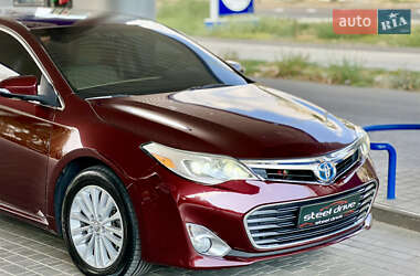 Седан Toyota Avalon 2014 в 