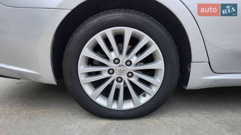 Седан Toyota Avalon 2014 в Києві