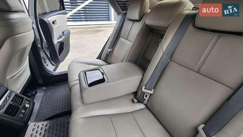 Седан Toyota Avalon 2014 в Києві