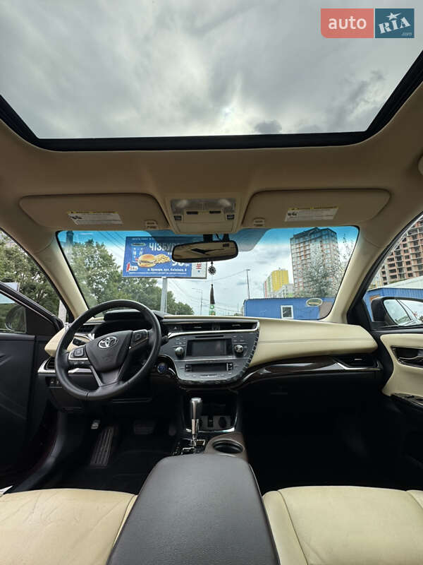 Седан Toyota Avalon 2014 в Броварах