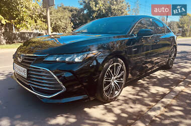 Седан Toyota Avalon 2020 в Білгороді-Дністровському