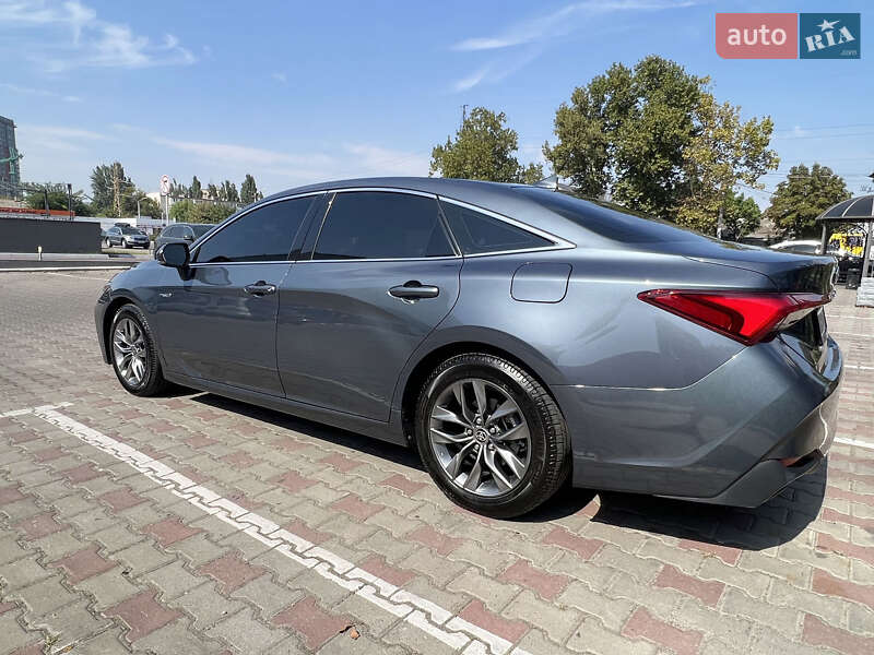 Седан Toyota Avalon 2020 в Одессе