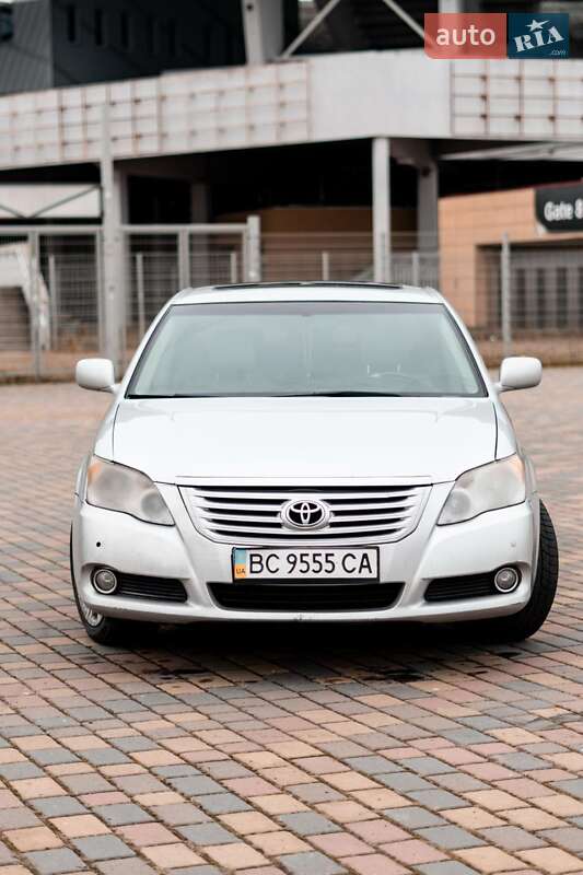 Седан Toyota Avalon 2008 в Львові