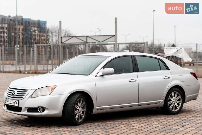 Седан Toyota Avalon 2008 в Львові