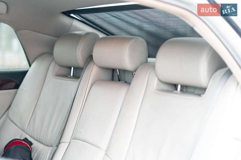 Седан Toyota Avalon 2008 в Львові