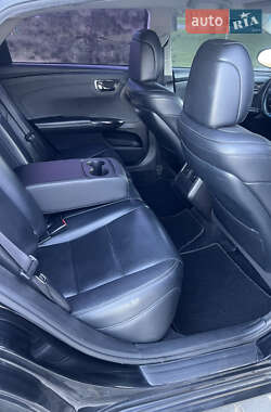 Седан Toyota Avalon 2015 в 