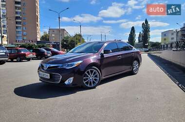 Седан Toyota Avalon 2014 в Харкові