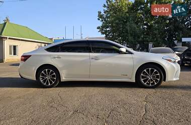 Седан Toyota Avalon 2017 в  фото 6 Седан Toyota Avalon 2017 в