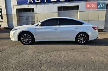 Седан Toyota Avalon 2017 в  фото 7 Седан Toyota Avalon 2017 в