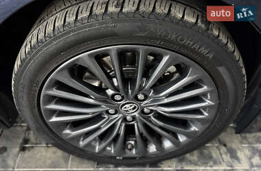 Седан Toyota Avalon 2018 в 