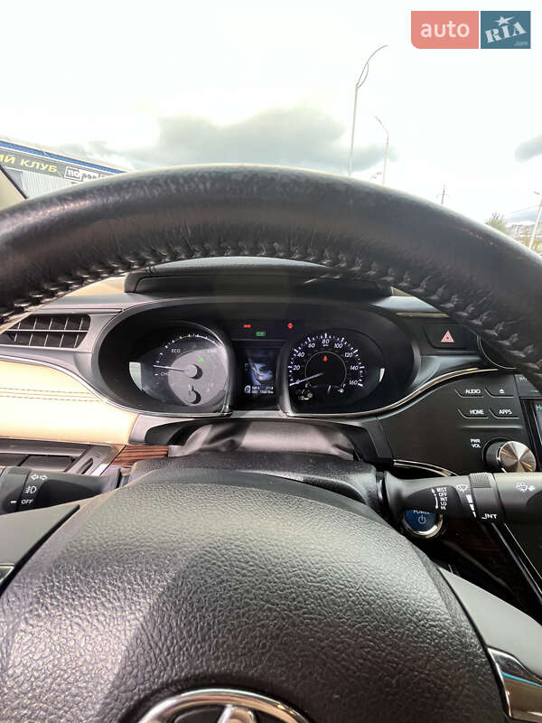 Седан Toyota Avalon 2015 в Хмельницком