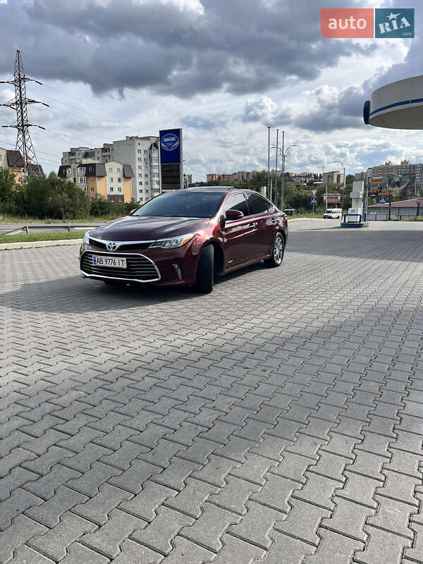 Седан Toyota Avalon 2015 в Хмельницком