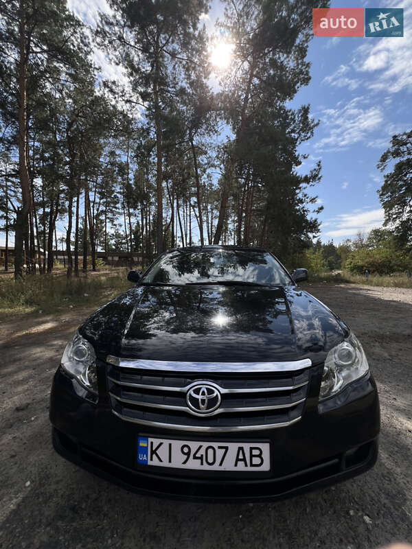 Седан Toyota Avalon 2007 в Киеве